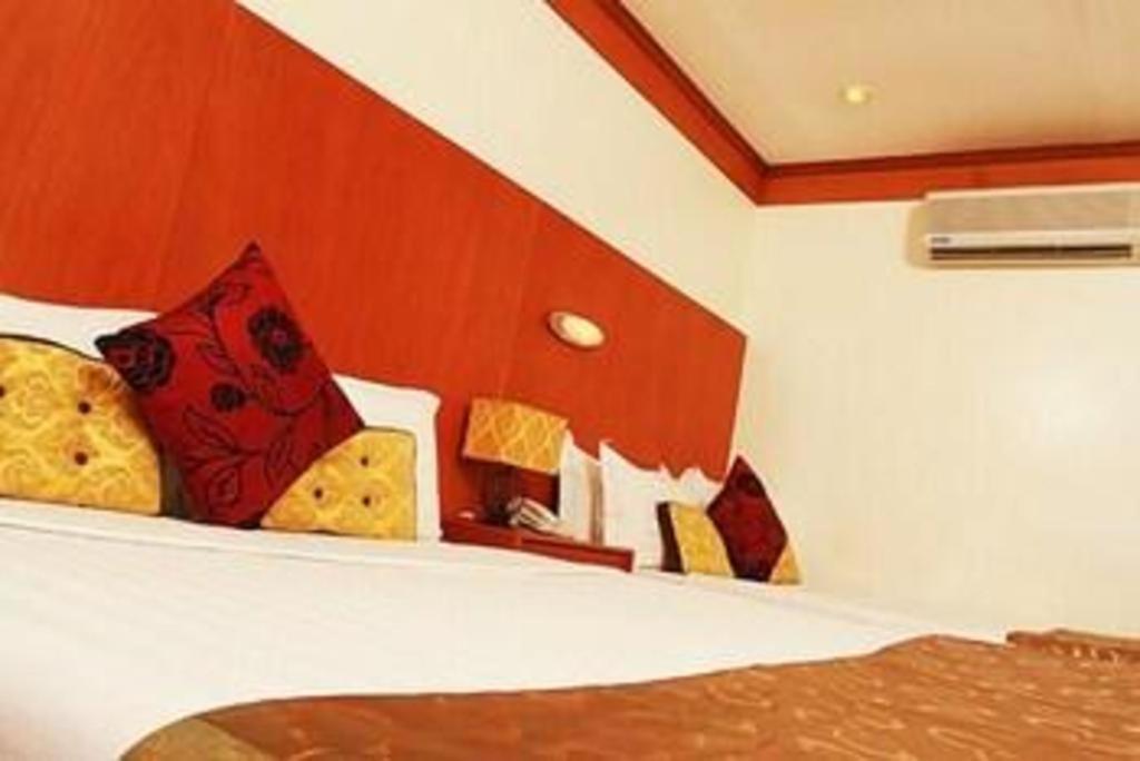 Naga Land Hotel Exterior photo